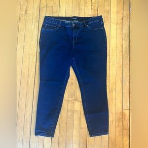 Maurice’s Jeans/Jeggings 24 Reg Medium Wash Blue Skinny Leg